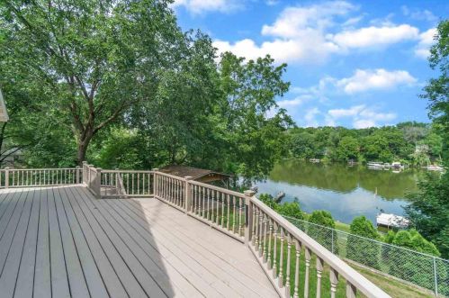 9329 Arrowhead Shores Rd, Edgerton, WI 53534-8973
