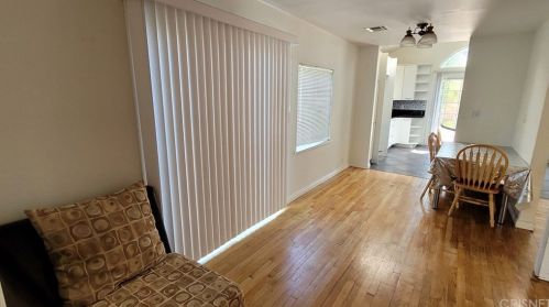6550 Alcove Ave, North Hollywood, CA 91606-1107