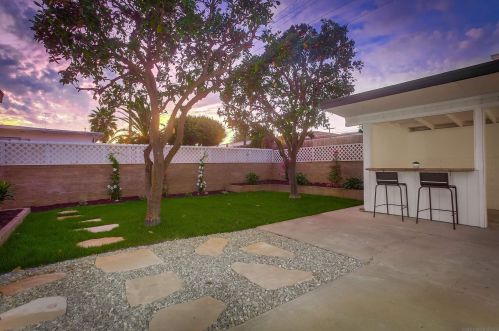 3862 Martha St, San Diego CA  92117-1817 exterior