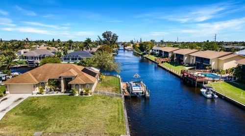 4705 5th Pl, Cape Coral, FL 33914-9003