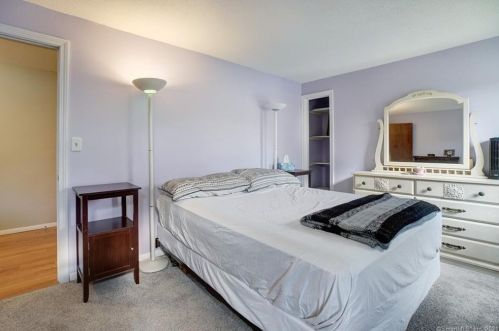 11 Timber Trl, Milford CT  06460-8616 exterior