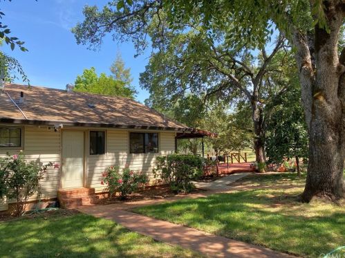 178 Stageline Rd, Oroville, CA 95966-9393