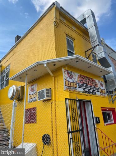 701 9 St, Camden NJ  08102-1721 exterior