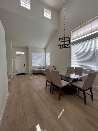 43019 Camino Caruna, Temecula CA  92592-3787 exterior