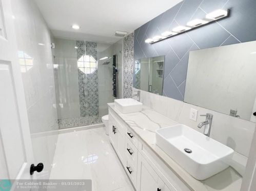 3591 177th Ave, Hollywood FL  33029-1666 exterior