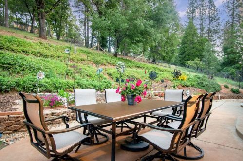 17444 Alexandra Way, Grass Valley CA  95949-7181 exterior