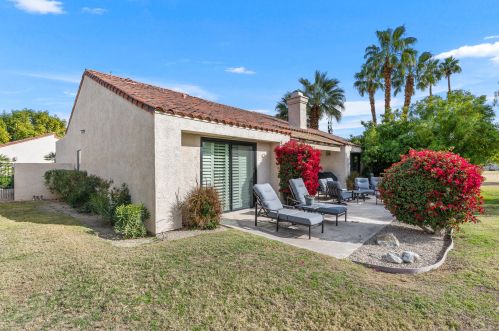 10019 Sunningdale Dr, Rancho Mirage CA  92270-1429 exterior