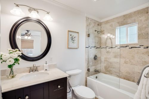 1009 Marsh Rd, Redwood City CA  94063-4431 exterior