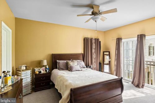 332 Lisa Way, Riverton NJ  08077-1548 exterior