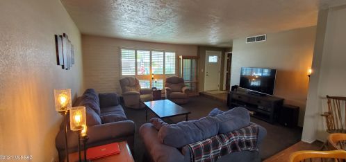 9340 Helen St, Tucson, AZ 85715-5729