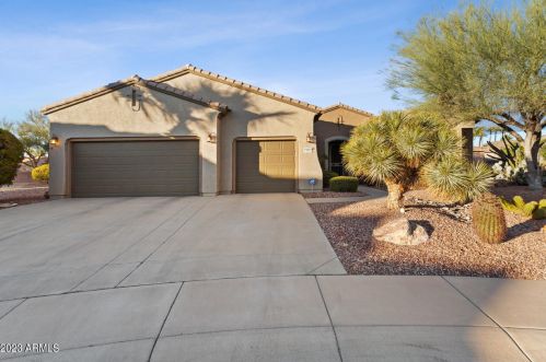 19861 Regents Park Dr, Sun City, AZ 85387-7212