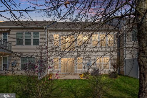 178 Castle Hill Dr, Fredericksburg, VA 22406-5455