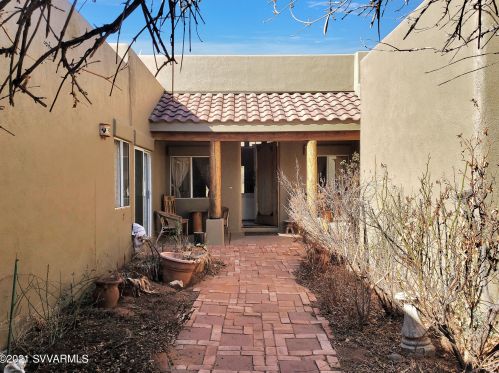 35 Sedona Rd, Sedona AZ 86351-7215 exterior