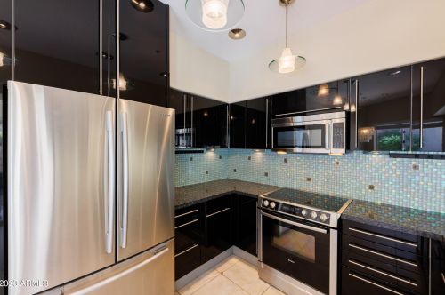 10200 Celtic Dr, Scottsdale AZ  85260-7253 exterior