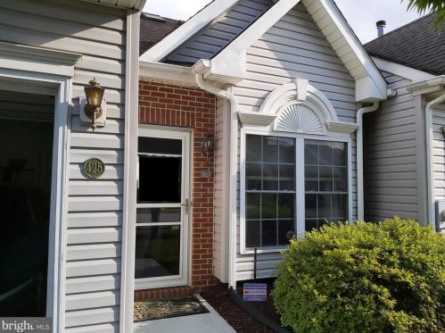 425 Sweetman Dr, Bear, DE 19701-3509