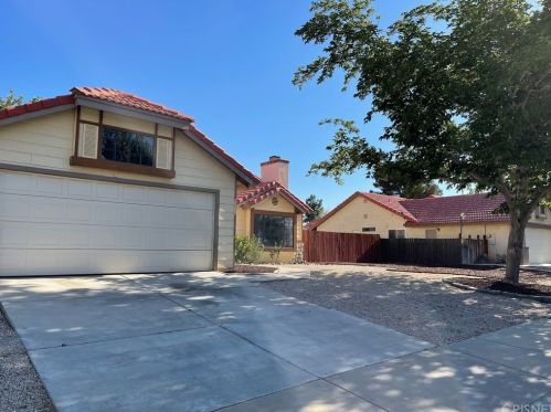 1010 James Ct, Lancaster, CA 93535-2905