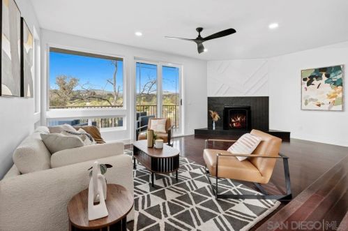 3170 Via De Caballo, Encinitas CA  92024-6925 exterior