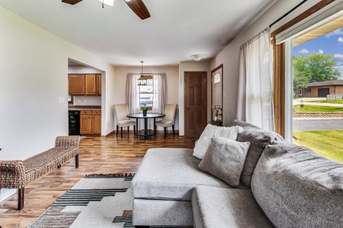 25206 Kickapoo Dr, Kansasville WI  53139-9708 exterior