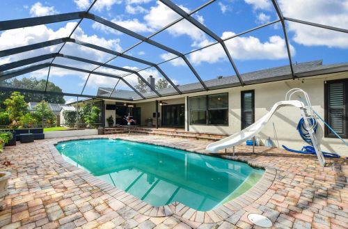 1135 Wisper Run Ct, Lutz FL  33558-5185 exterior