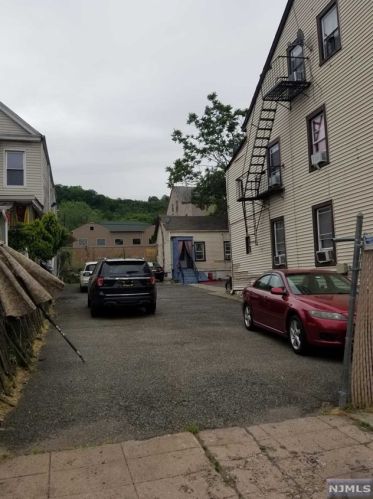170 Jackson St, Paterson NJ  07503-3004 exterior