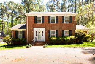 810 Stuart Dr, Sanford, NC 27330-7625