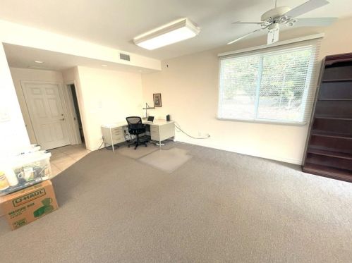 3304 Silver Oak Ln, Vista CA  92084-6614 exterior