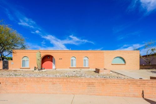 3208 Winona Cir, Tucson, AZ 85730-3027