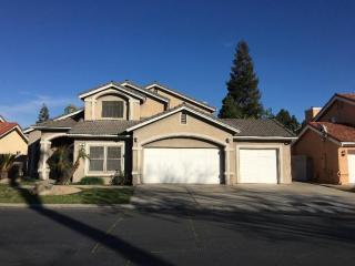 49 East Loop, Madera, CA 93637-4946