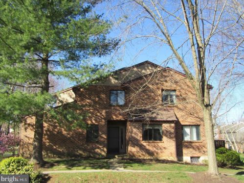 205 Elgin Ct, Wayne, PA 19087-5732