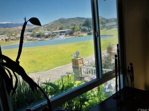 10460 Frontier Trl, Beaumont CA  92223-5423 exterior