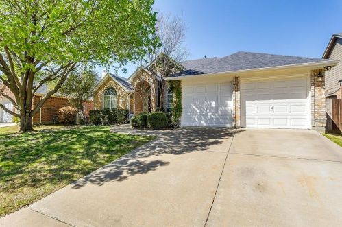 6424 Greenbriar Ln, Fort Worth, TX 76132-3038