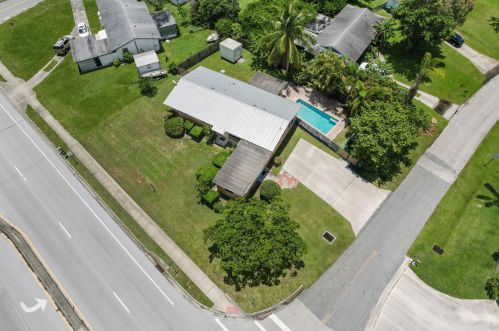 774 Prima Vista Blvd, Fort Pierce FL  34952-2275 exterior
