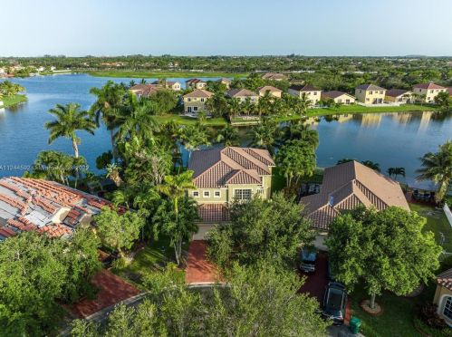 13862 50th St, Hollywood, FL 33027-5948