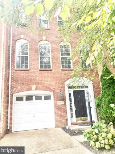 13593 Big Boulder Rd, Herndon, VA 20171-5002