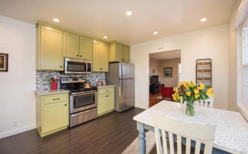 1983 Olivet Rd, Santa Rosa CA  95401-3810 exterior