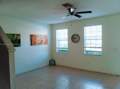 1905 High Springs Dr, Fort Pierce, FL 34952-8012