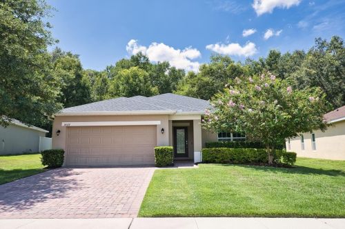 34327 Alameda Dr, Mount Plymouth, FL 32776-6924
