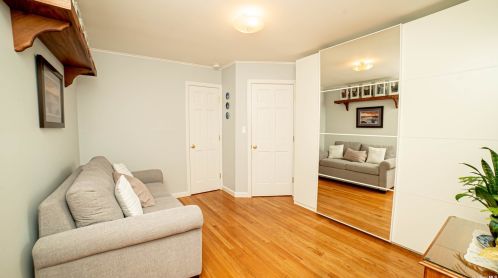 259 Nevada St, North Lindenhurst NY  11757-5204 exterior