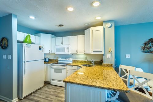 1804 Gulf Bch Dr, Saint George Island FL  32328-2827 exterior