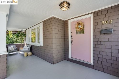 382 60th St, Oakland, CA 94618-1212