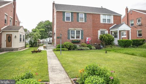 806 Buttonwood St, Norristown, PA 19401-3652
