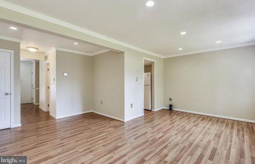 7702 Trevino Ln, Falls Church VA  22043-3507 exterior