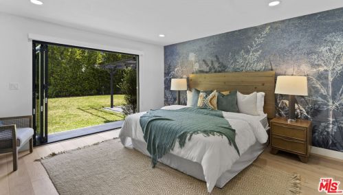 5254 Buffalo Ave, Van Nuys CA  91401-5929 exterior