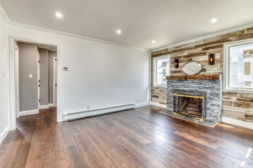 2381 Yorktown St, Rockville Centre NY  11572-1717 exterior