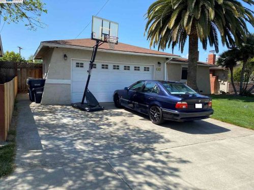 426 Falcon Way, Livermore, CA 94551-2636