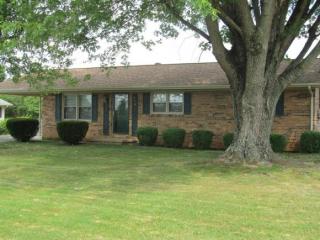 518 Old Stage Rd, Johnson City, TN 37615-3817