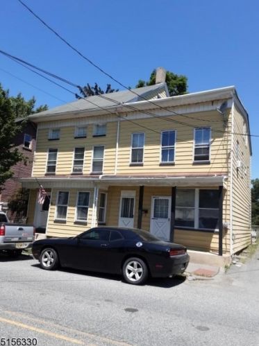237 Water St, Belvidere, NJ 07823-1217