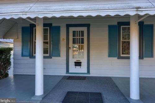 9 Girard Ave, Lancaster, PA 17603-4536