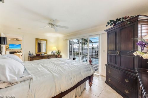 3810 1st Pl, Cape Coral FL  33904-4803 exterior