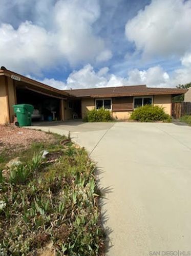 2842 Arnoldson Ave, San Diego CA 92122-2133 exterior